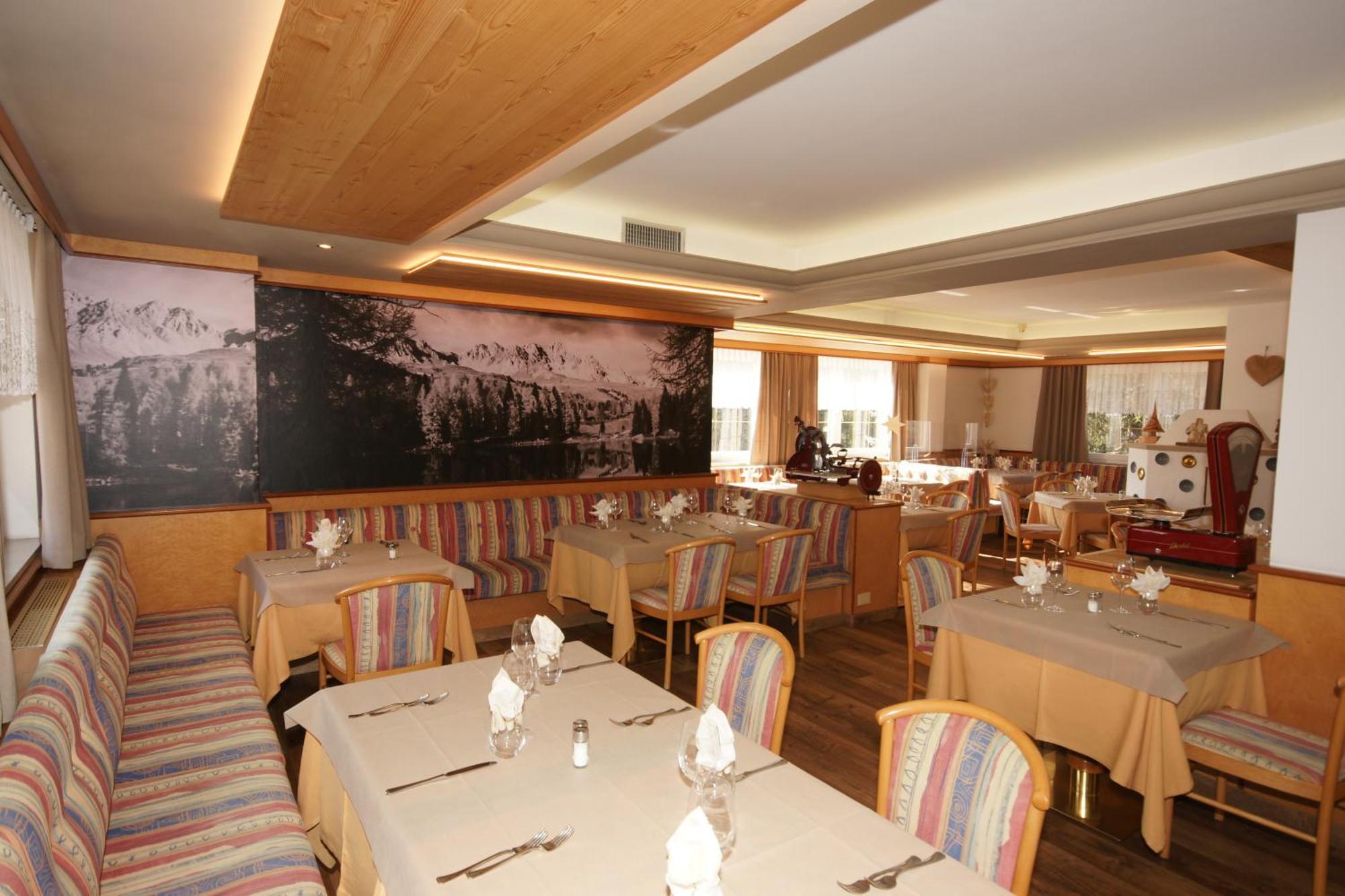 Hotel Vallechiara Moena Esterno foto